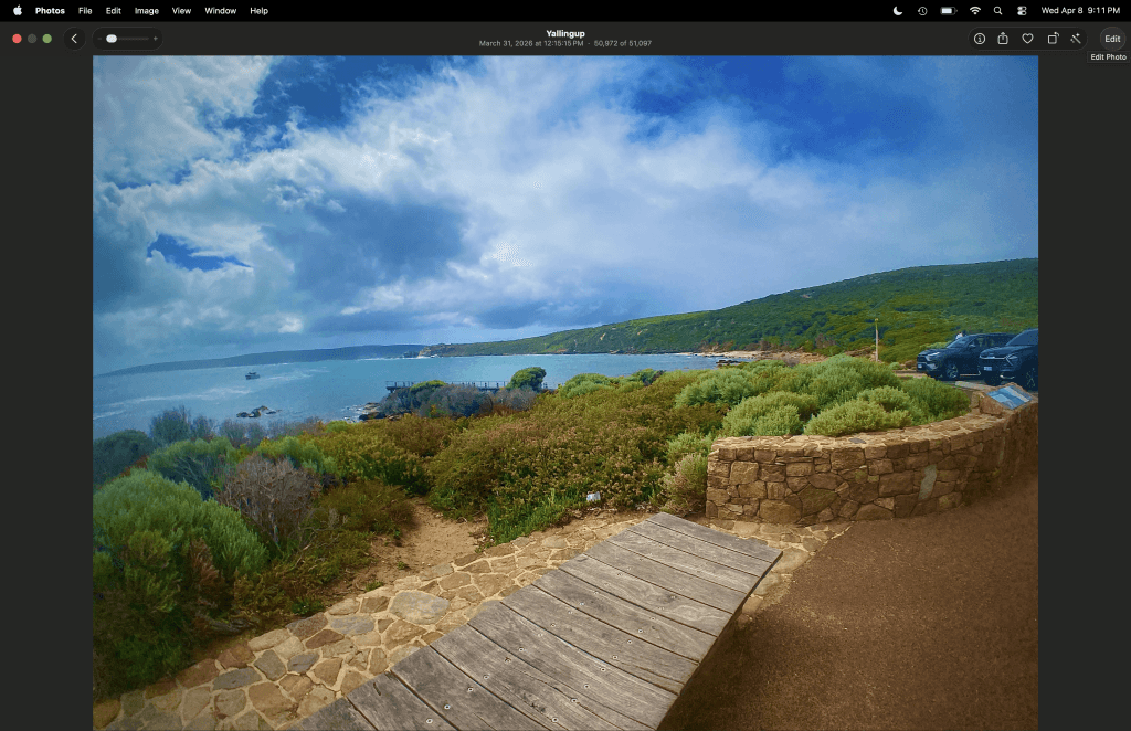 This image shows you the Ozzie coast with evidence of its human visitors.