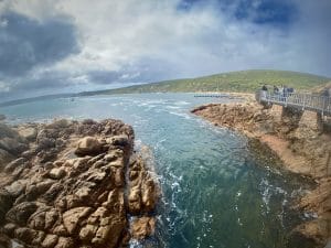 What do you call home? This photograph reflects the jagged Ozzie coastline, which is known for its impressive marine parks and its changing conditions.